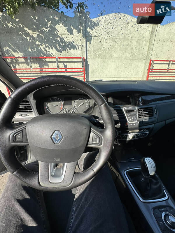 Универсал Renault Laguna 2010 в Ивано-Франковске фото 12 Универсал Renault Laguna 2010 в Ивано-Франковске