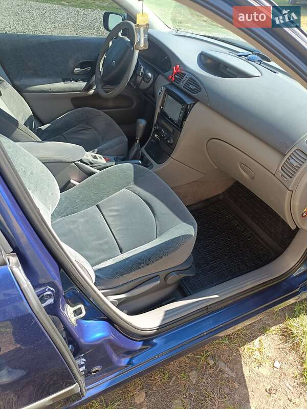 Универсал Renault Laguna 2002 в Ивано-Франковске