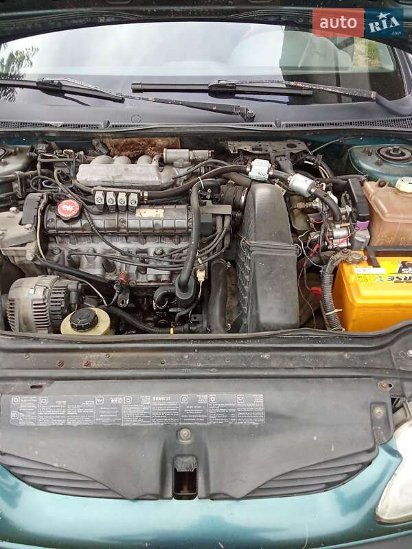 Универсал Renault Laguna 1996 в Шептицькому