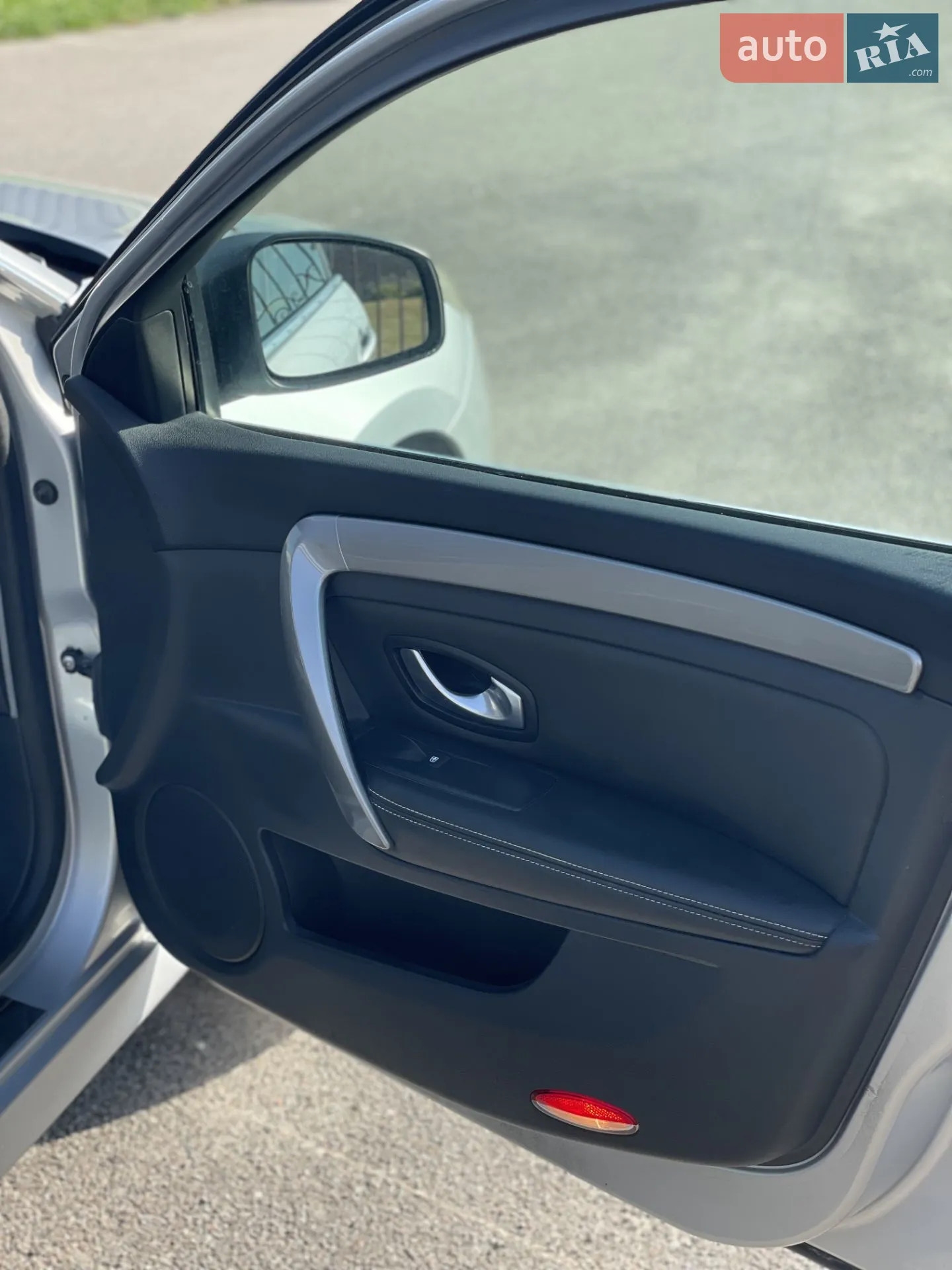 2012 Renault Laguna - мініатюра 13