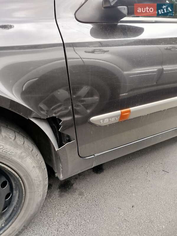 Универсал Renault Laguna 2002 в Новомосковске фото 5 Универсал Renault Laguna 2002 в Новомосковске