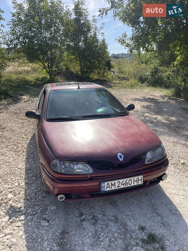 Ліфтбек Renault Laguna 1995 в Тернополі