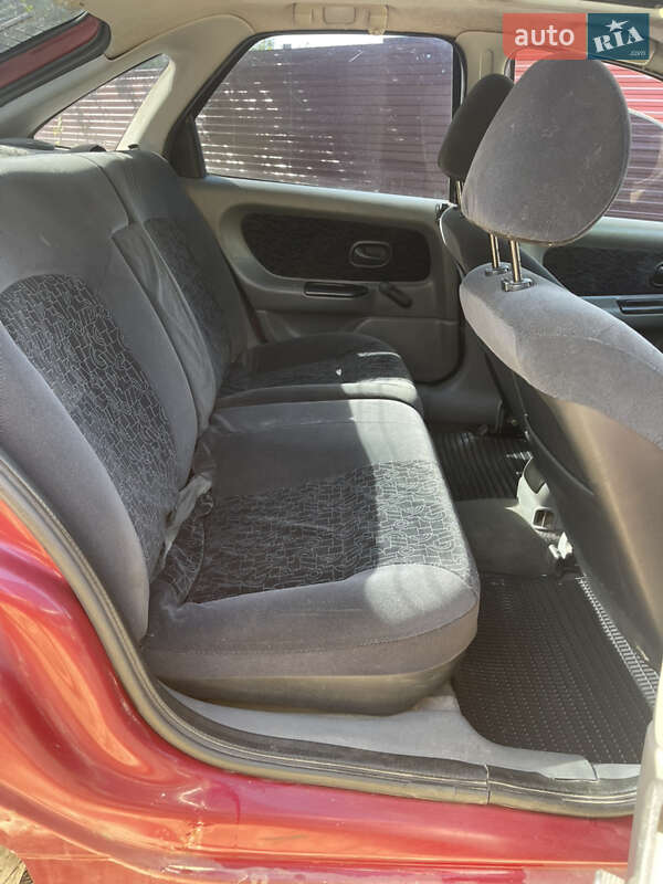 Ліфтбек Renault Laguna 1995 в Тернополі