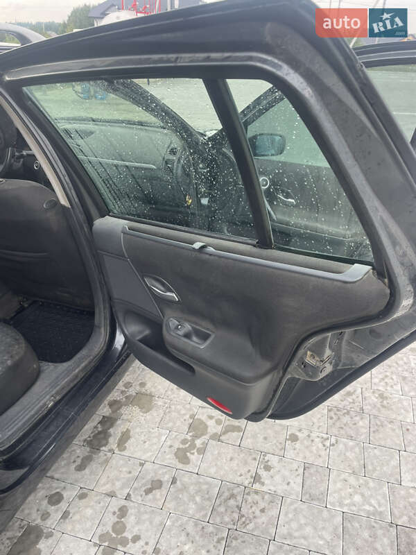Універсал Renault Laguna 2005 в Яворові фото 12 Універсал Renault Laguna 2005 в Яворові