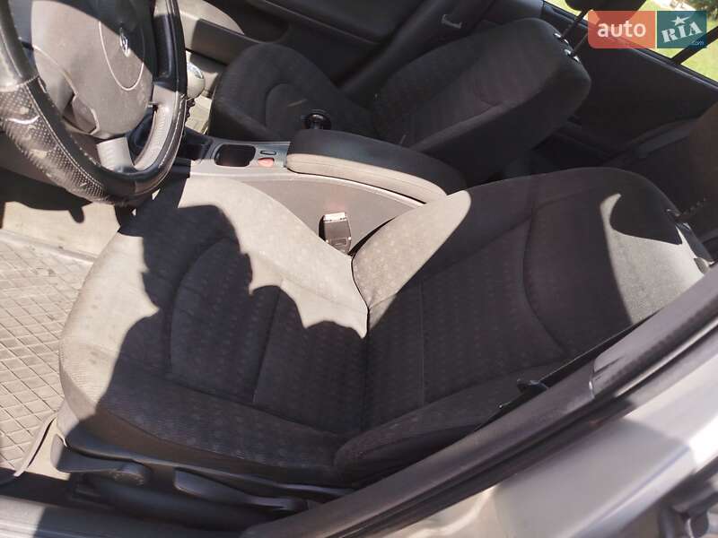 Универсал Renault Laguna 2005 в Обухове