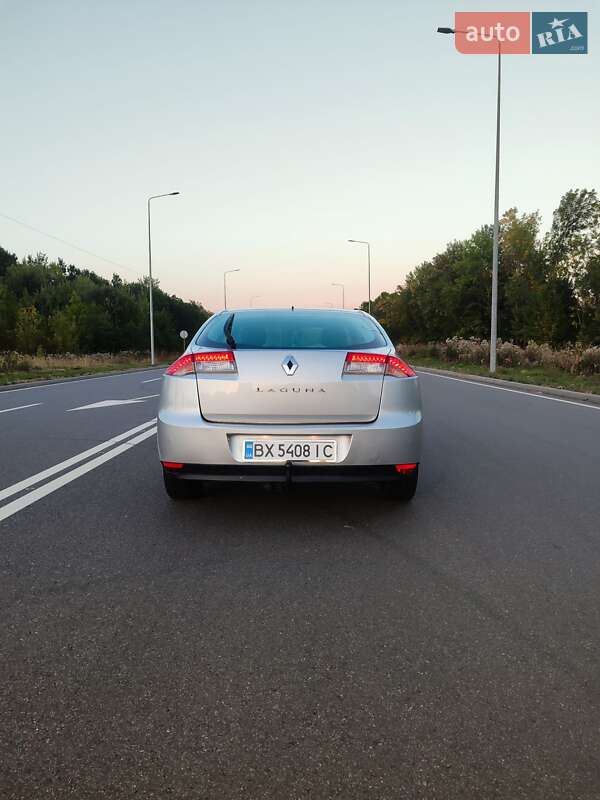 Лифтбек Renault Laguna 2008 в Волочиске