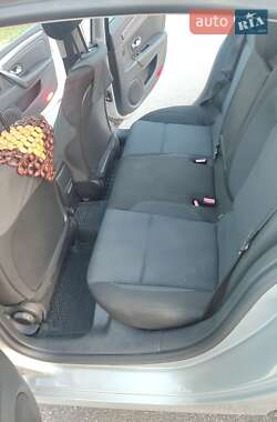 Ліфтбек Renault Laguna 2008 в 