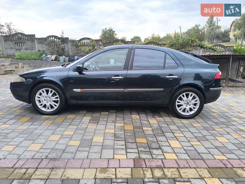 Лифтбек Renault Laguna 2001 в Черновцах