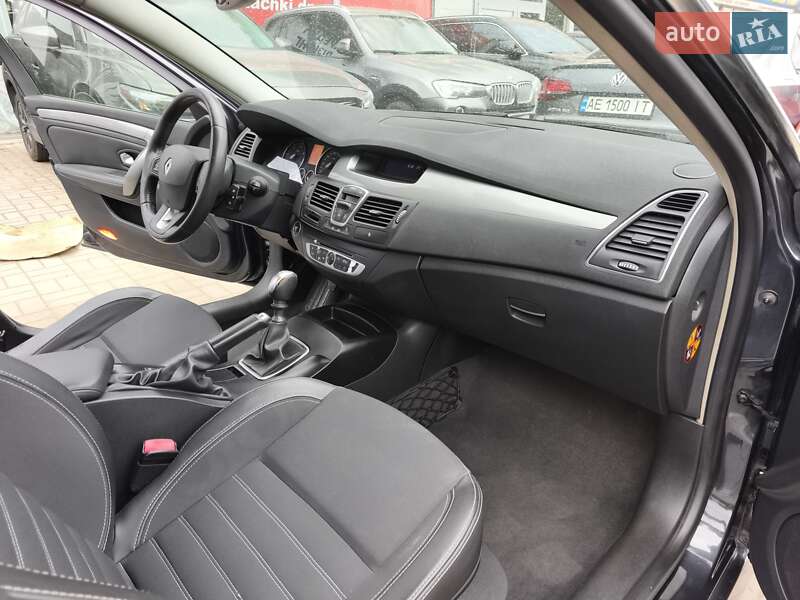 Лифтбек Renault Laguna 2011 в Днепре