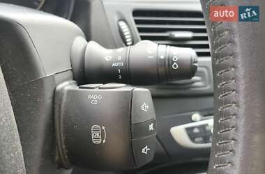 Лифтбек Renault Laguna 2011 в 