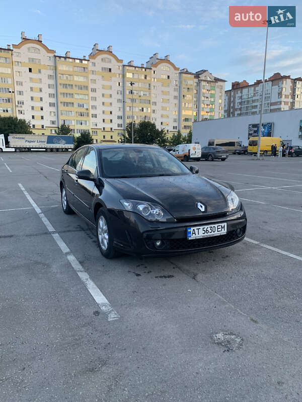 Лифтбек Renault Laguna 2010 в Ивано-Франковске