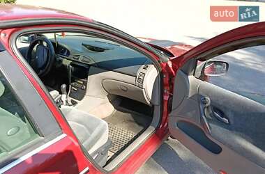 Лифтбек Renault Laguna 2002 в 