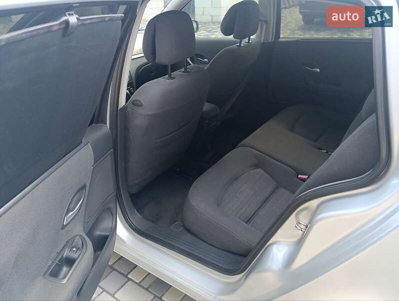 Универсал Renault Laguna 2006 в Белой Церкви