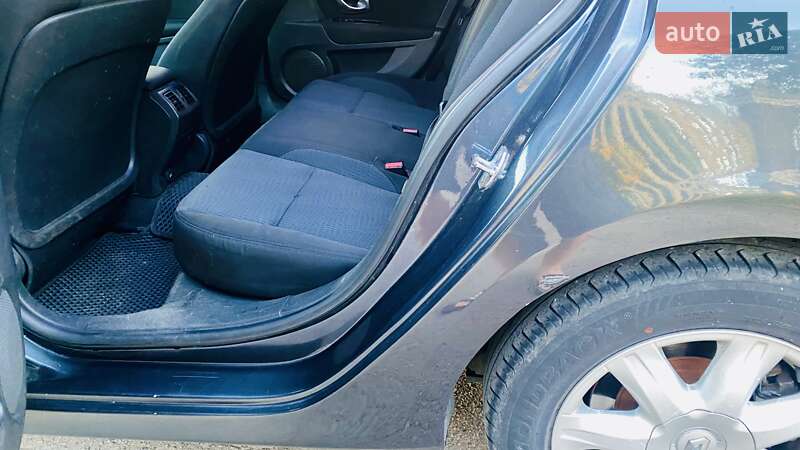 Универсал Renault Laguna 2008 в Ровно