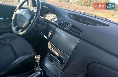 Универсал Renault Laguna 2001 в 