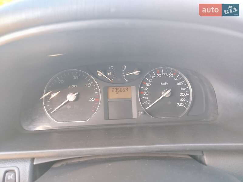 Универсал Renault Laguna 2001 в Нежине фото 33 Универсал Renault Laguna 2001 в Нежине
