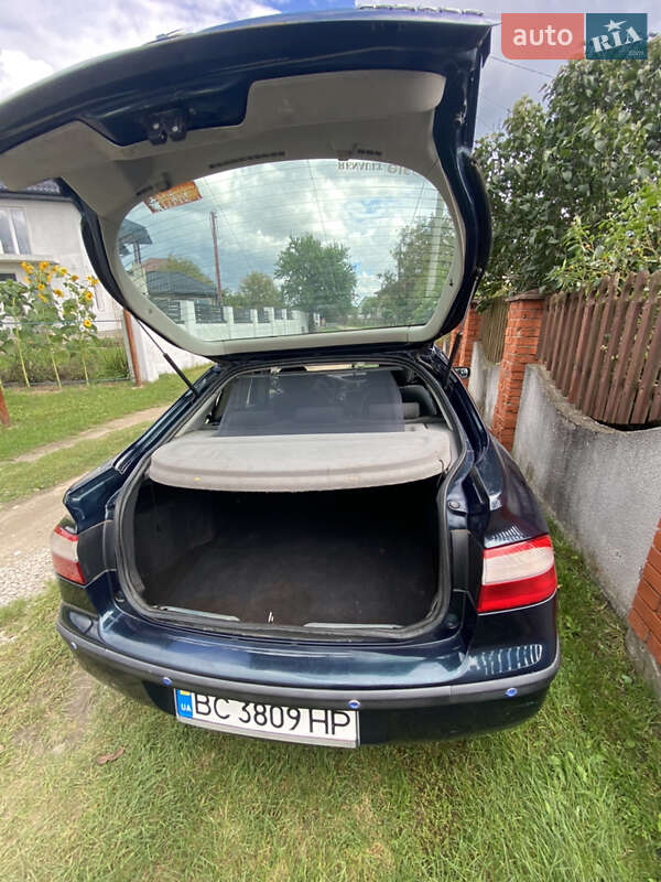 Лифтбек Renault Laguna 2002 в Львове