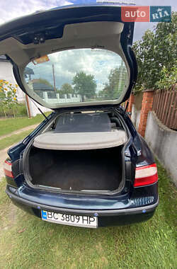 Лифтбек Renault Laguna 2002 в 