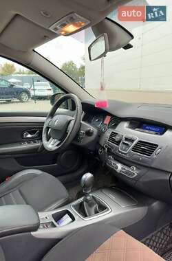 Универсал Renault Laguna 2011 в 