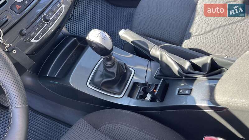 Лифтбек Renault Laguna 2008 в Луцке