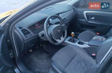Лифтбек Renault Laguna 2011 в 