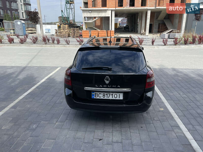 Универсал Renault Laguna 2012 в Городке