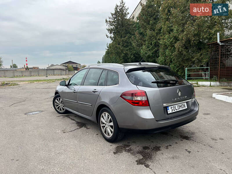 Универсал Renault Laguna 2011 в Киеве