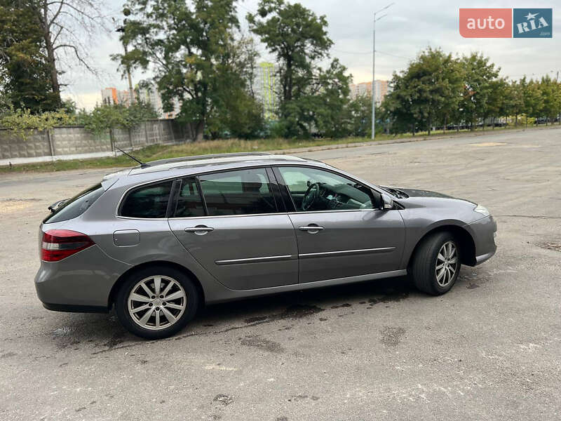 Универсал Renault Laguna 2011 в Киеве