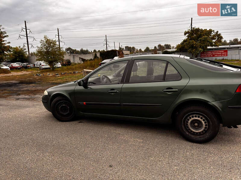 Лифтбек Renault Laguna 2001 в Киеве