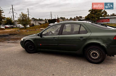 Лифтбек Renault Laguna 2001 в 