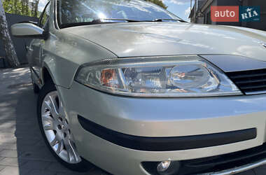 Лифтбек Renault Laguna 2003 в 