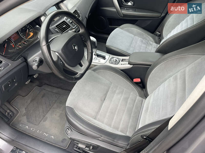 Универсал Renault Laguna 2012 в Ровно