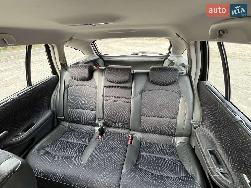 Универсал Renault Laguna 2004 в Новых Санжарах