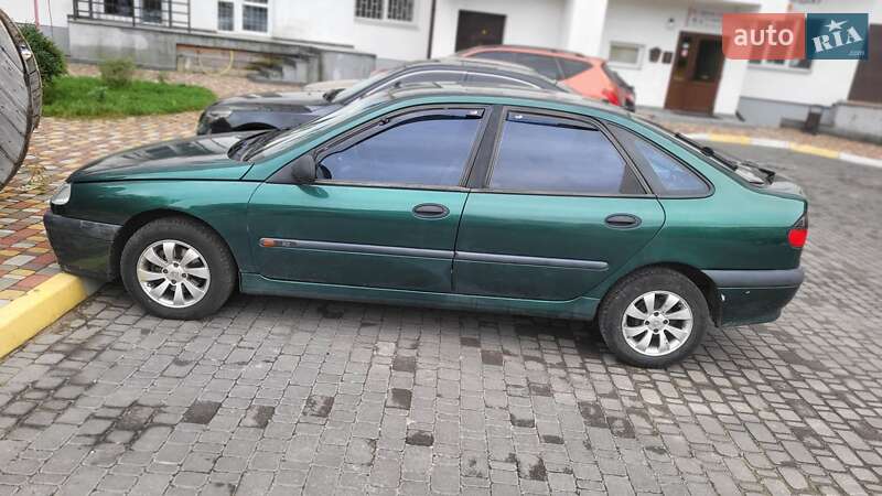 Лифтбек Renault Laguna 1996 в Каневе