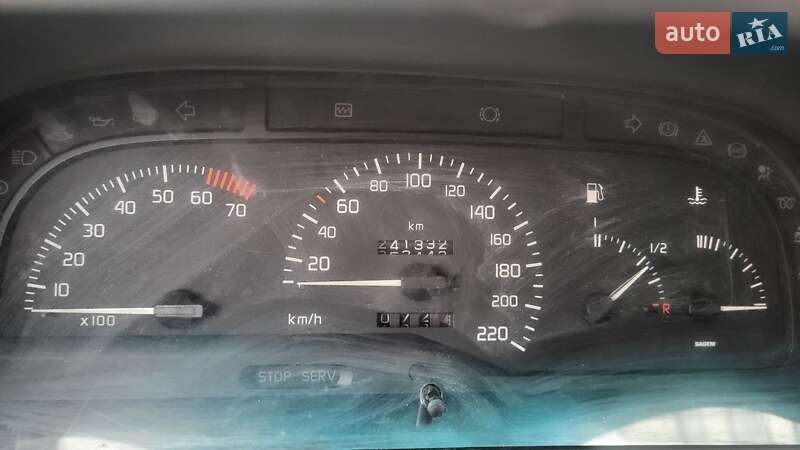 Лифтбек Renault Laguna 1996 в Каневе