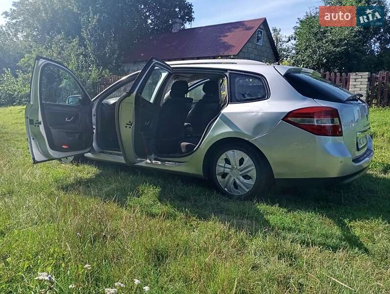 Универсал Renault Laguna 2008 в Луцке