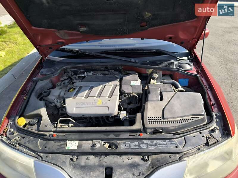 Ліфтбек Renault Laguna 2002 в Дрогобичі