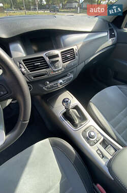 Универсал Renault Laguna 2011 в 