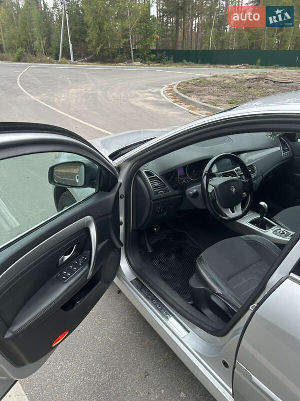 Лифтбек Renault Laguna 2010 в Киеве