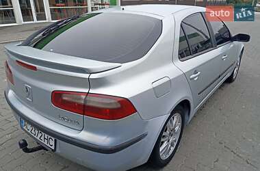 Лифтбек Renault Laguna 2002 в 