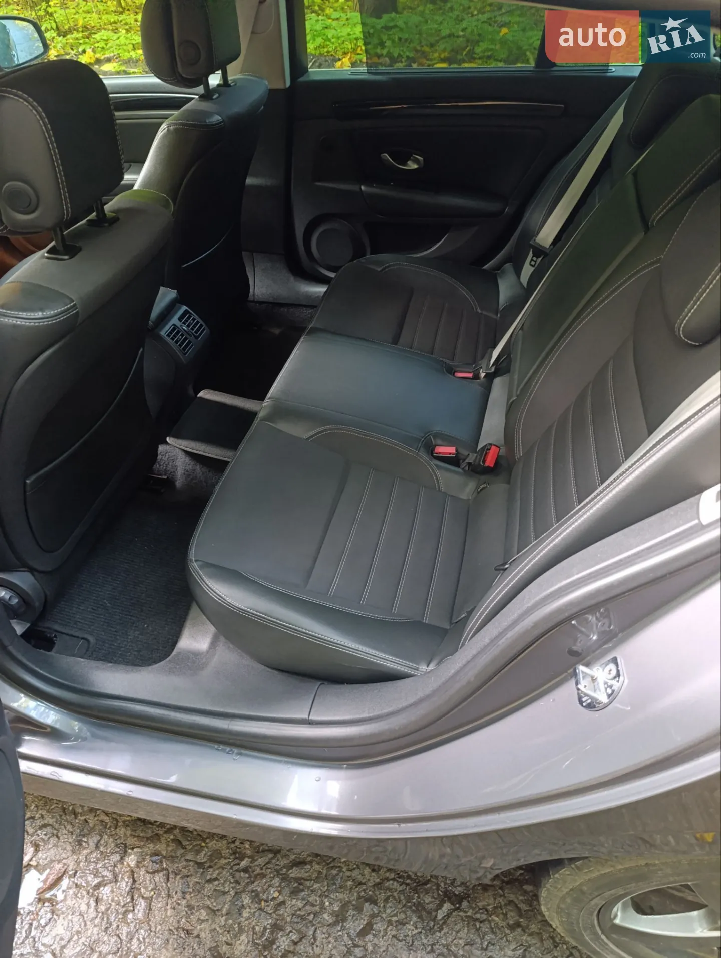 2011 Renault Laguna - мініатюра 33
