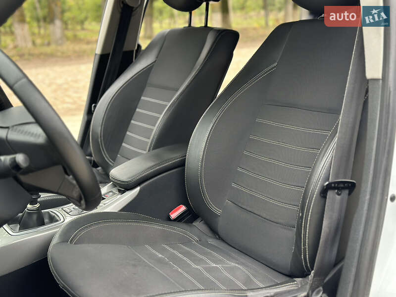 Универсал Renault Laguna 2011 в Шпикове фото 10 Универсал Renault Laguna 2011 в Шпикове