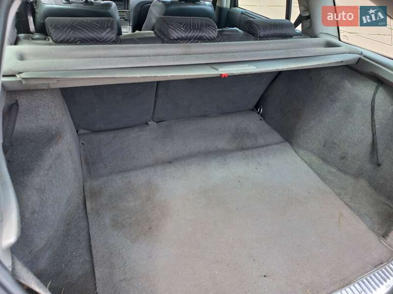 Универсал Renault Laguna 2004 в Чернигове
