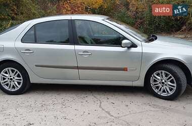Лифтбек Renault Laguna 2001 в 