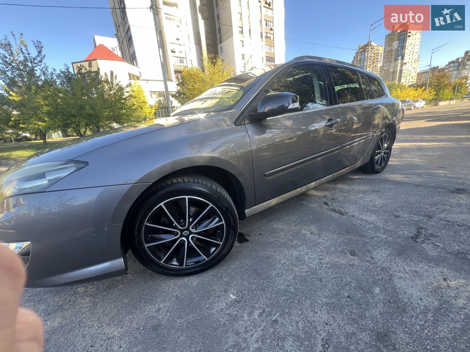 2013 Renault Laguna - мініатюра 31