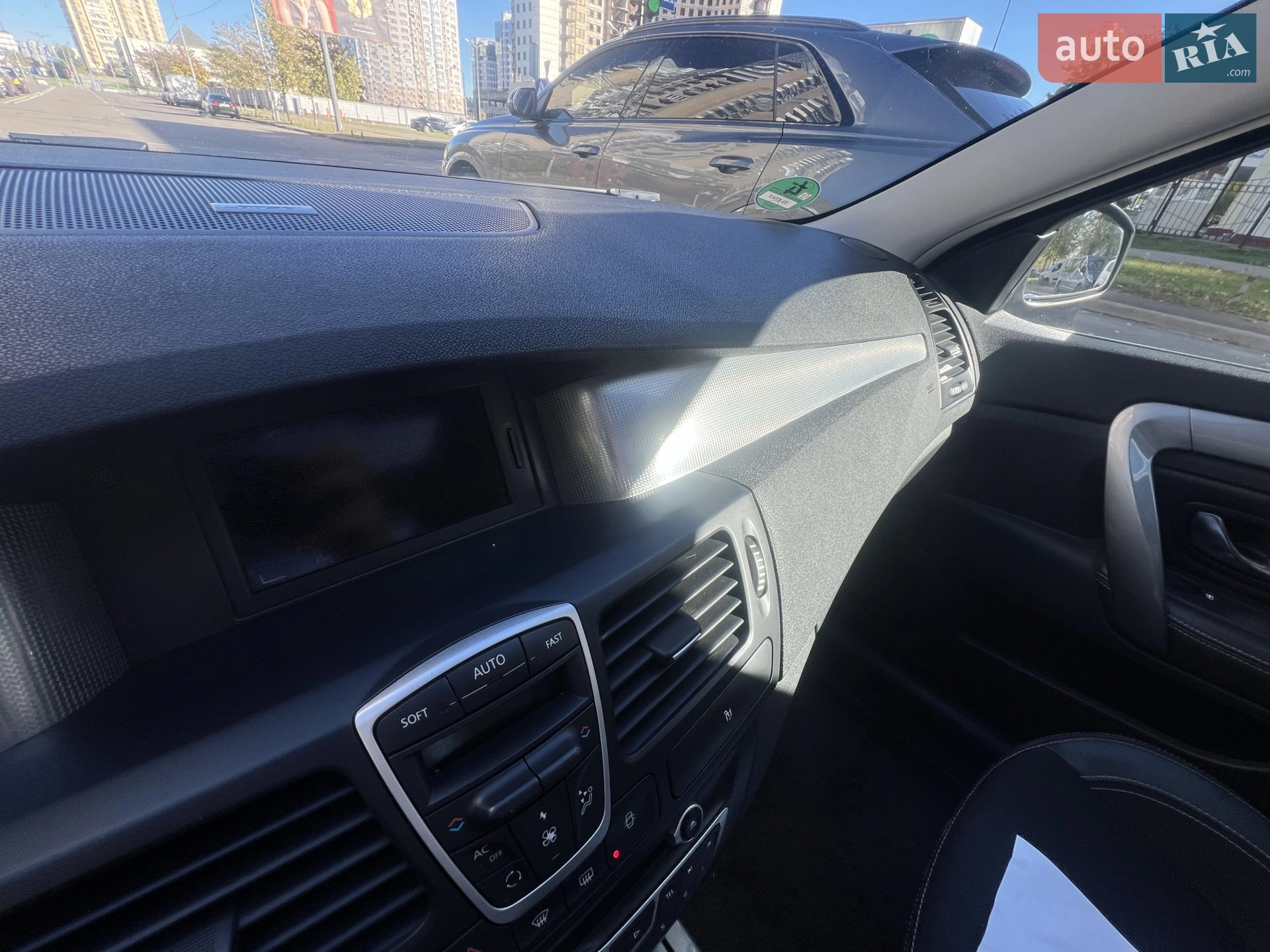 2013 Renault Laguna - мініатюра 36