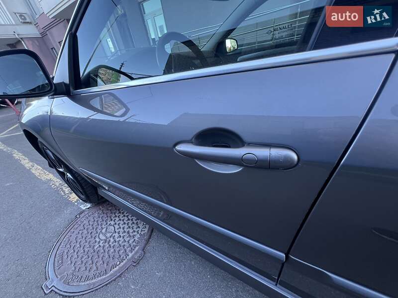 Універсал Renault Laguna 2013 в Києві фото 50 Універсал Renault Laguna 2013 в Києві