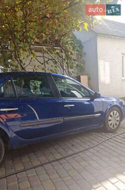 Лифтбек Renault Laguna 2005 в 