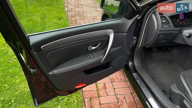 Универсал Renault Laguna 2012 в Киеве
