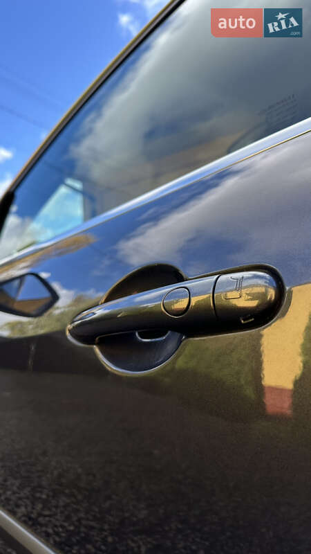 Универсал Renault Laguna 2010 в Луцке
